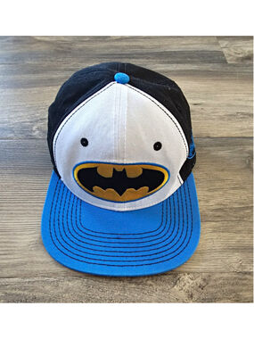 DC Comics Batman Snapback Hat Retro Colorblock Blue Black White Flat Bill Cap